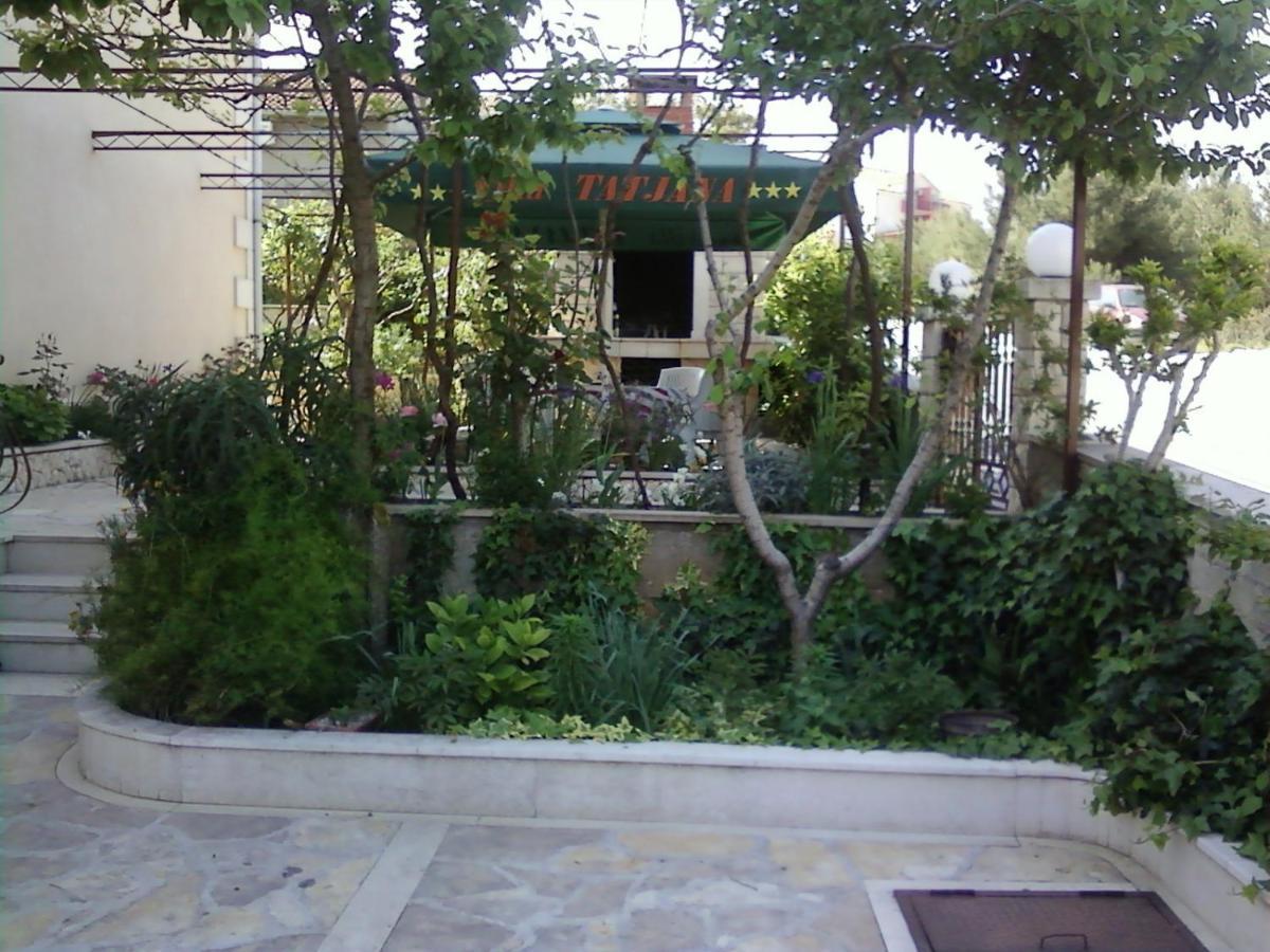 Rooms & Studio Villa Tatjana Supetar Luaran gambar