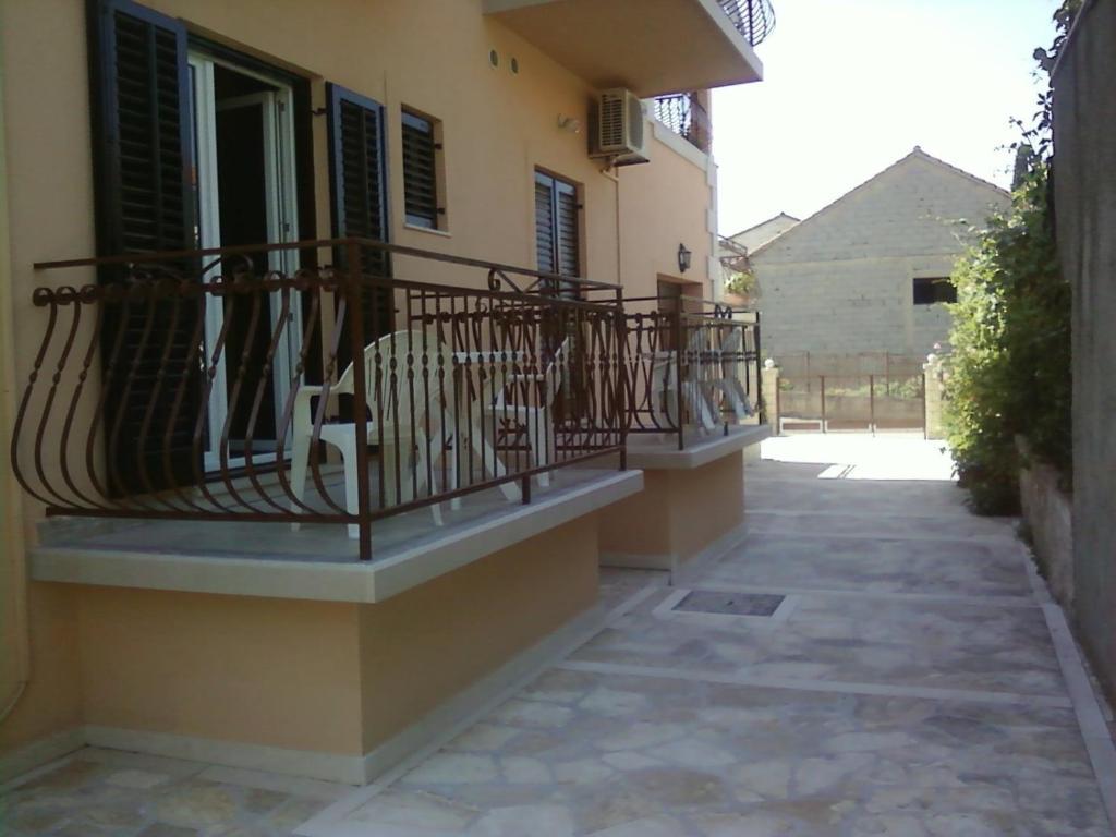 Rooms & Studio Villa Tatjana Supetar Bilik gambar