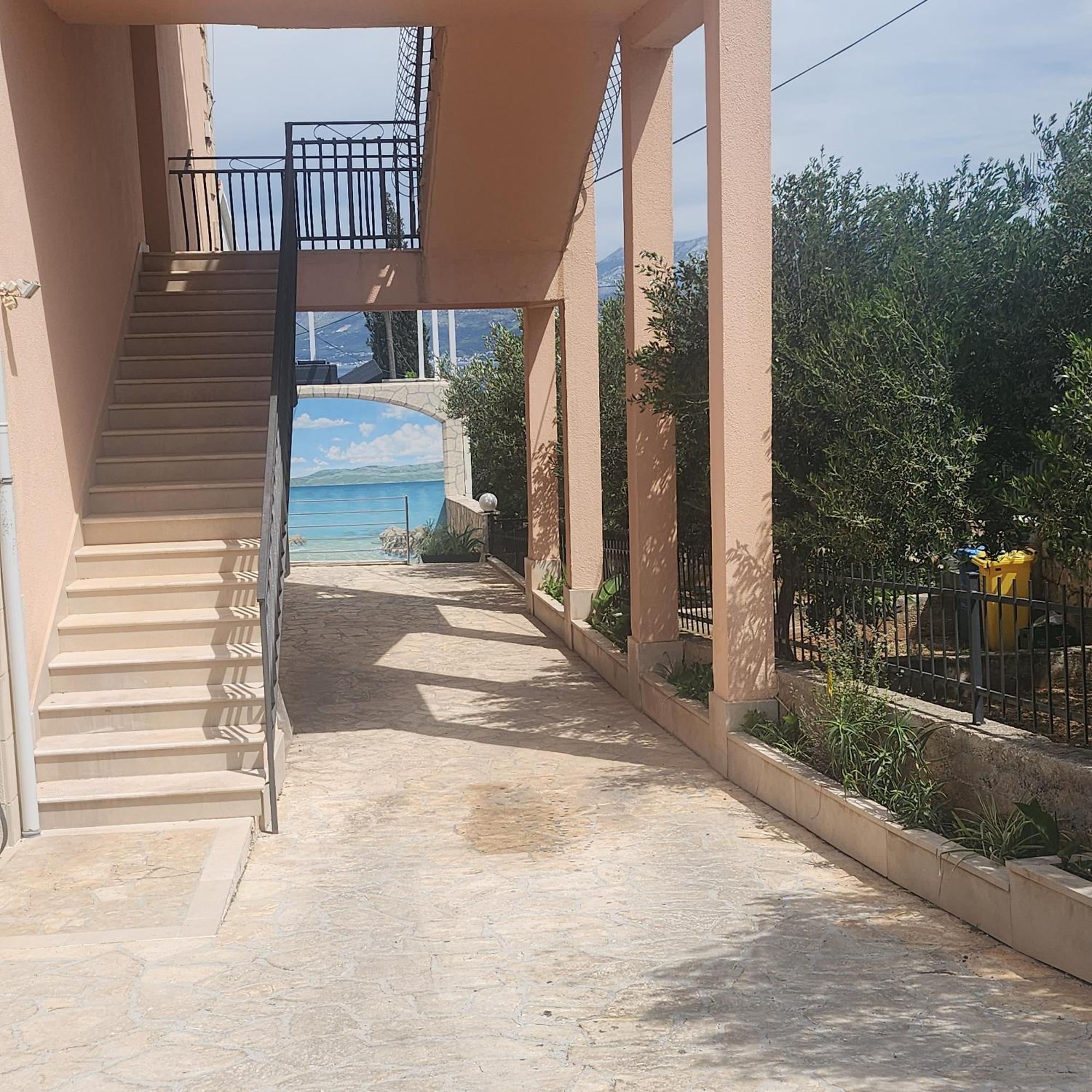 Rooms & Studio Villa Tatjana Supetar Luaran gambar