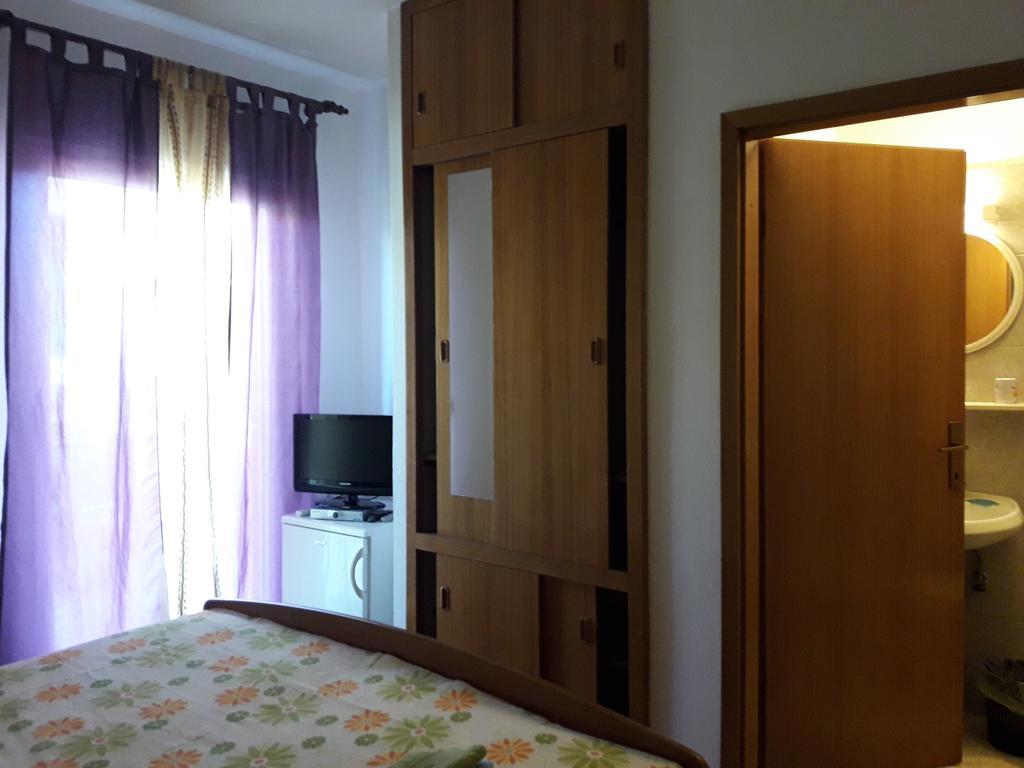 Rooms & Studio Villa Tatjana Supetar Luaran gambar