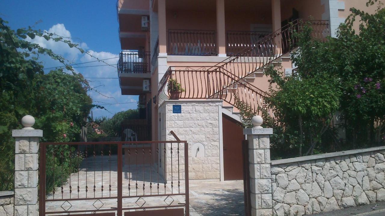 Rooms & Studio Villa Tatjana Supetar Luaran gambar